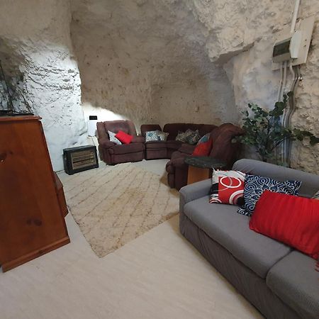 Fossickers Den Dugout Accommodation White Cliffs Eksteriør billede
